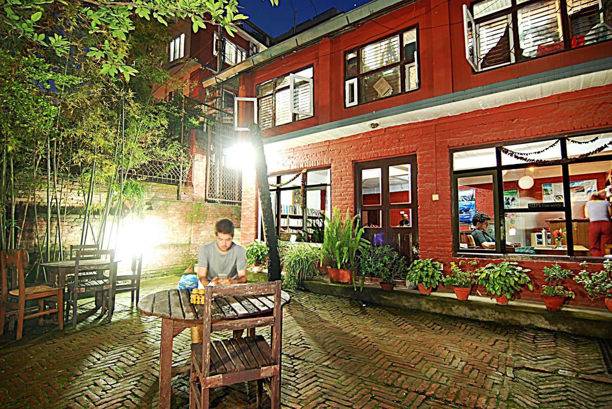Kathmandu Garden House Hotel Bagian luar foto