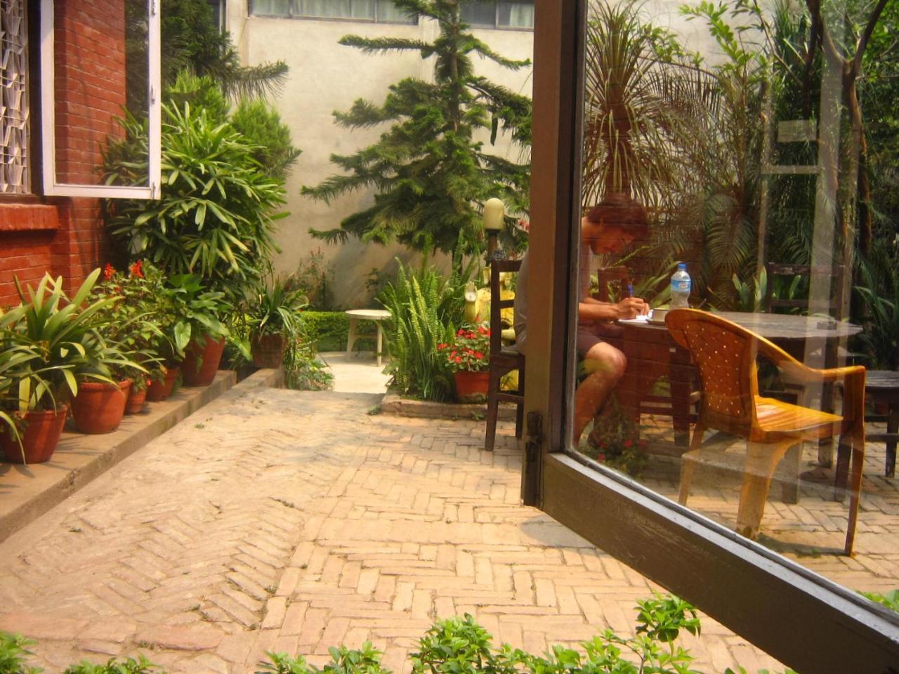 Kathmandu Garden House Hotel Bagian luar foto